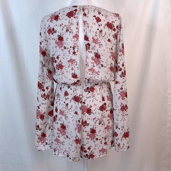 Forever 21 Pink Open Back Floral Romper with Bell Sleeve - Picture 4 of 16